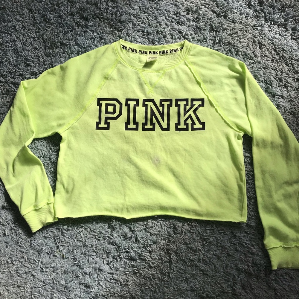 Victoria’s secret  Pink crop top